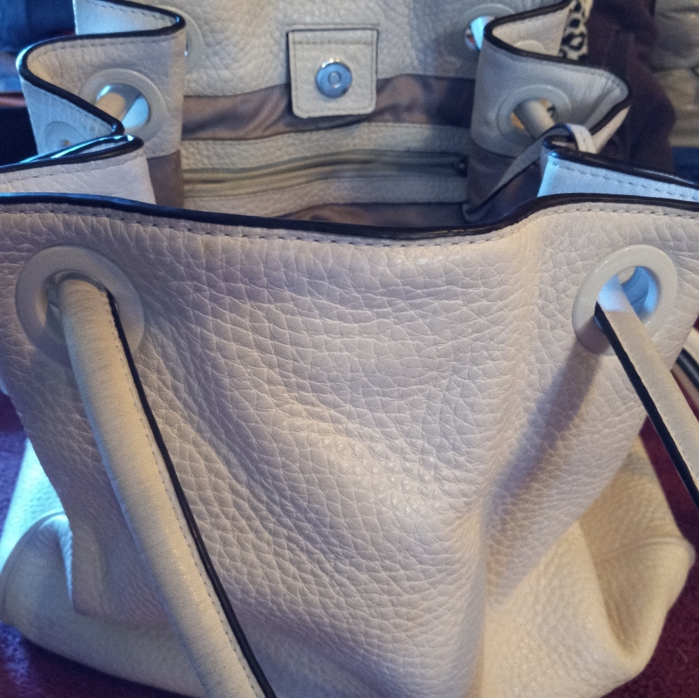 Michael Kors Bucket